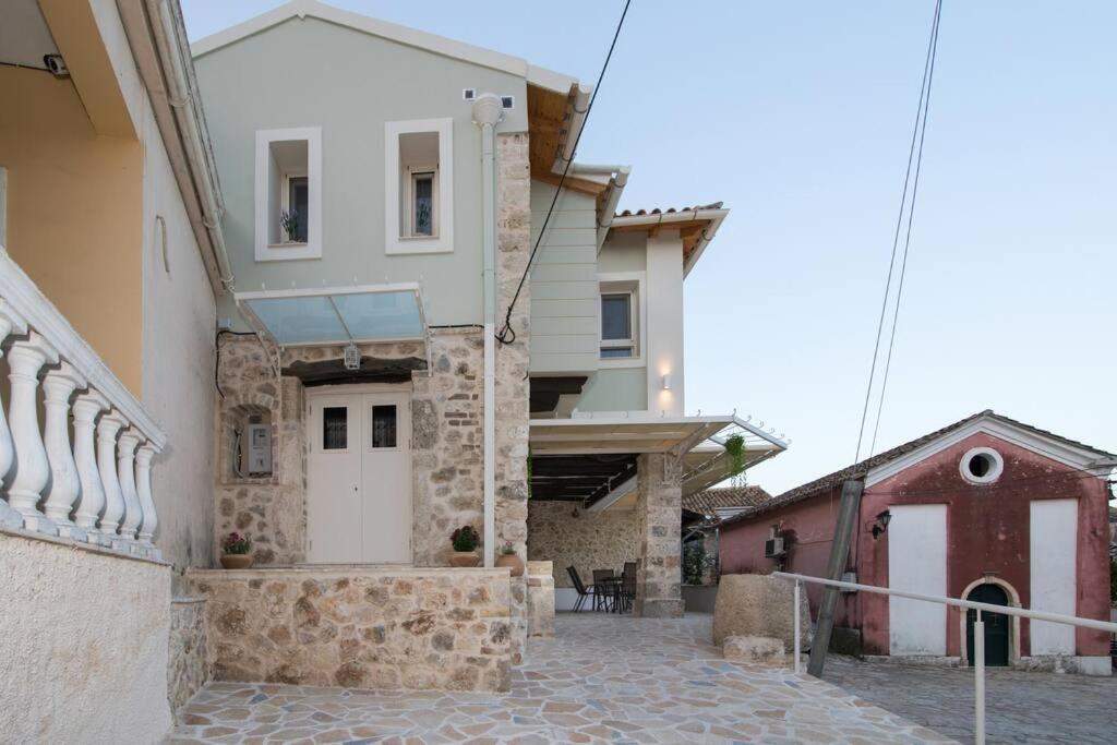 Villa Nikolas Est 1773 Áno Korakiána Exterior foto