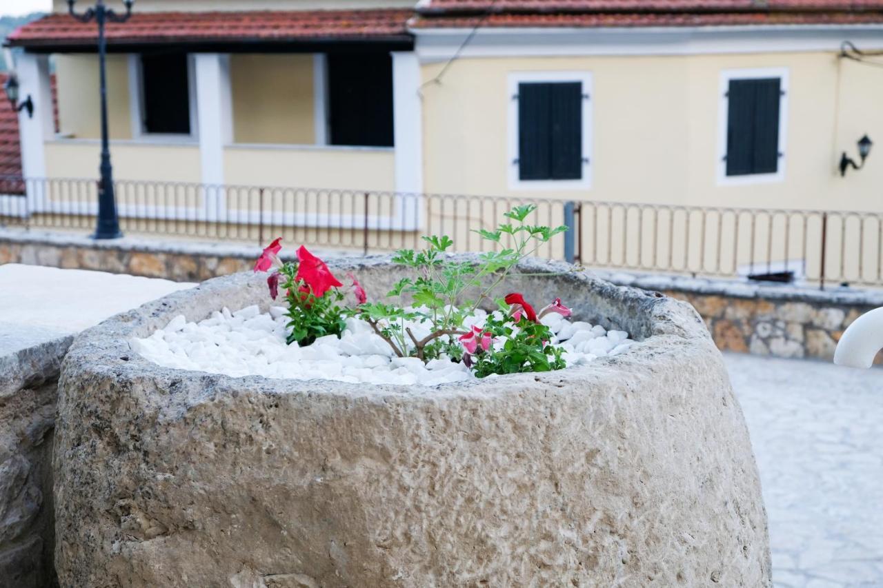 Villa Nikolas Est 1773 Áno Korakiána Exterior foto